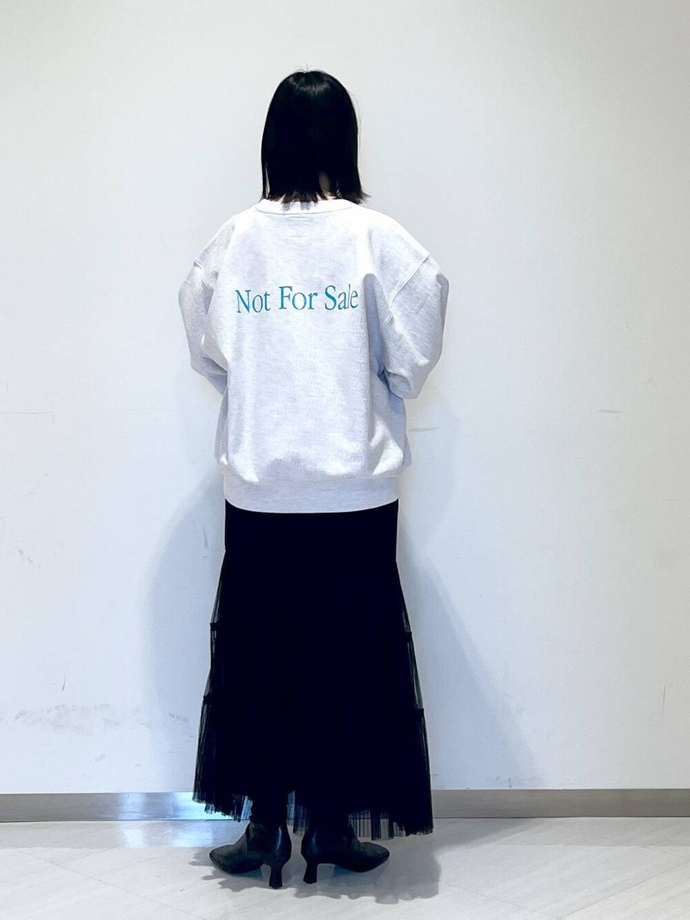 「体型カバー、カジュアル、SNAP_apart by lowrys、apart by lowrys、ワントーン、春コーデ、冬コーデ」｜「A part byのスクエアステッチショートブーツ（ブーツ、ブラック系）」を使った、さちさん（レディース・155cm）の冬コーディネートの3枚目の写真