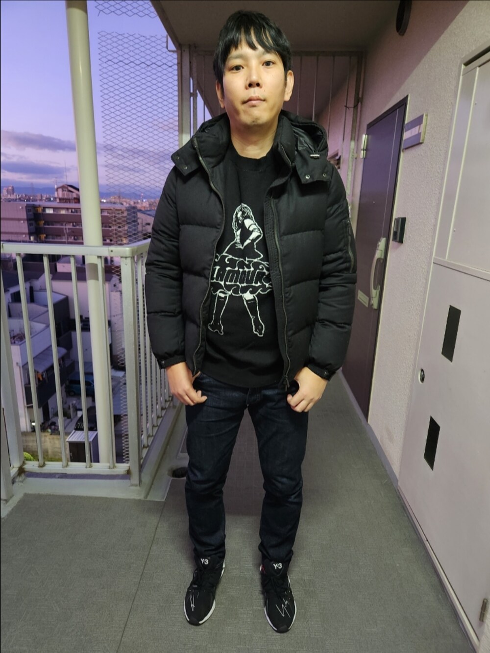 「タトラス、ヒステリックグラマー、リーバイスMade&Crafted、Y-3、冬コーデ、ダウンジャケット、シップス別注」｜「TATRASのアイテム（ダウンジャケット/コート、ブラック系）」を使った、akkunn_akkunnさん（メンズ・180cm）の冬コーディネートの3枚目の写真