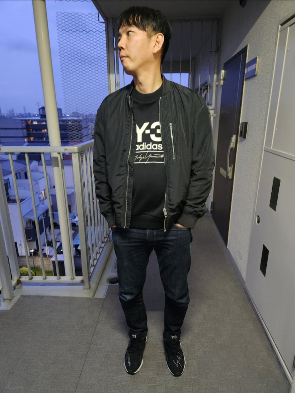 「H&M、Y-3、リーバイスMade&Crafted、春コーデ、ジップアップブルゾン、M Stacked Logo crew sweater、511MADE IN JAPAN、FYW S-97、自分のなかでのモード」｜「H&Mのアイテム（ブルゾン、ブラック系）」を使った、akkunn_akkunnさん（メンズ・180cm）の春コーディネートの2枚目の写真