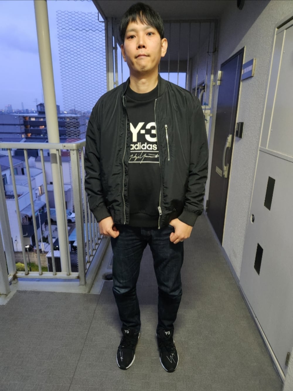 「H&M、Y-3、リーバイスMade&Crafted、春コーデ、ジップアップブルゾン、M Stacked Logo crew sweater、511MADE IN JAPAN、FYW S-97、自分のなかでのモード」｜「H&Mのアイテム（ブルゾン、ブラック系）」を使った、akkunn_akkunnさん（メンズ・180cm）の春コーディネートの3枚目の写真