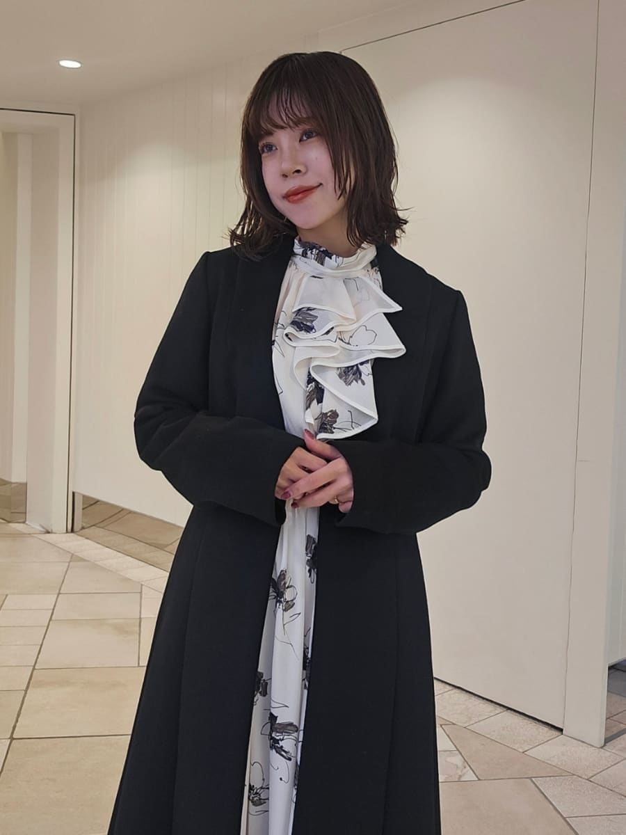 LILY BROWN チェスターコート Mサイズ 黒系 LILY BROWN(LILY BROWN)｜LILY BROWNのチェスターコートを使った