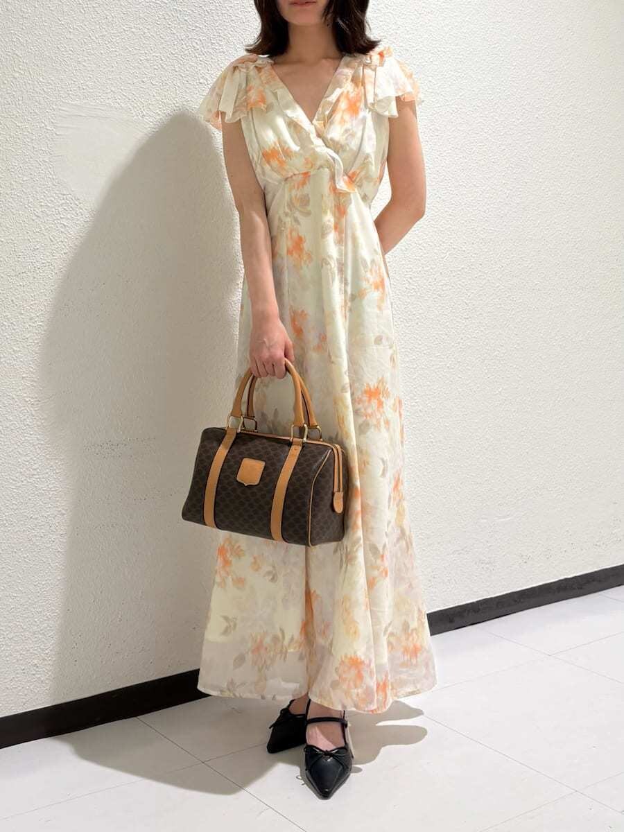 「骨格ナチュラル、イエベ秋、ヴィンテージファッション、低身長コーデ」｜「LILY BROWNのヴィンテージプリントシフォンワンピース（ワンピース、ベージュ系）」を使った、LILY BROWNさん（レディース・153cm）の夏コーディネートの6枚目の写真