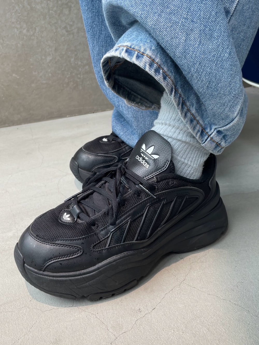 ダニエル adidasアディダス ZX 700 S76176 NAVY/WHT/BLKを使った人気