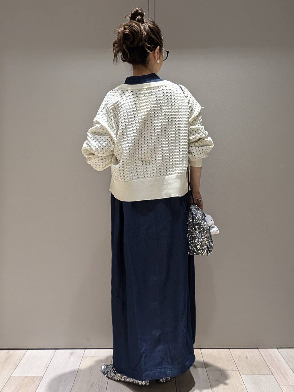 「LEPSIMのスパンコールパンプス　132004（パンプス、シルバー系）」を使った、310lepsim75さん（レディース・163cm）の夏コーディネートの3枚目の写真