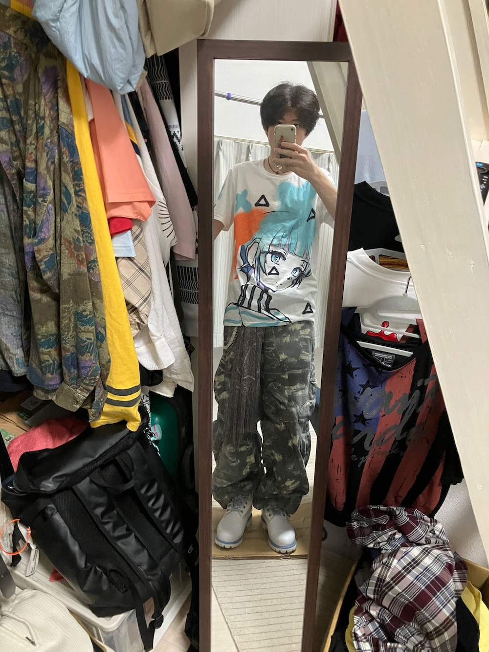 「アニメT、古着、a2o、ティンバーランド」｜「usedのアイテム（Tシャツ/カットソー、ホワイト系）」を使った、dadaさん（メンズ・179cm）の夏コーディネートの2枚目の写真