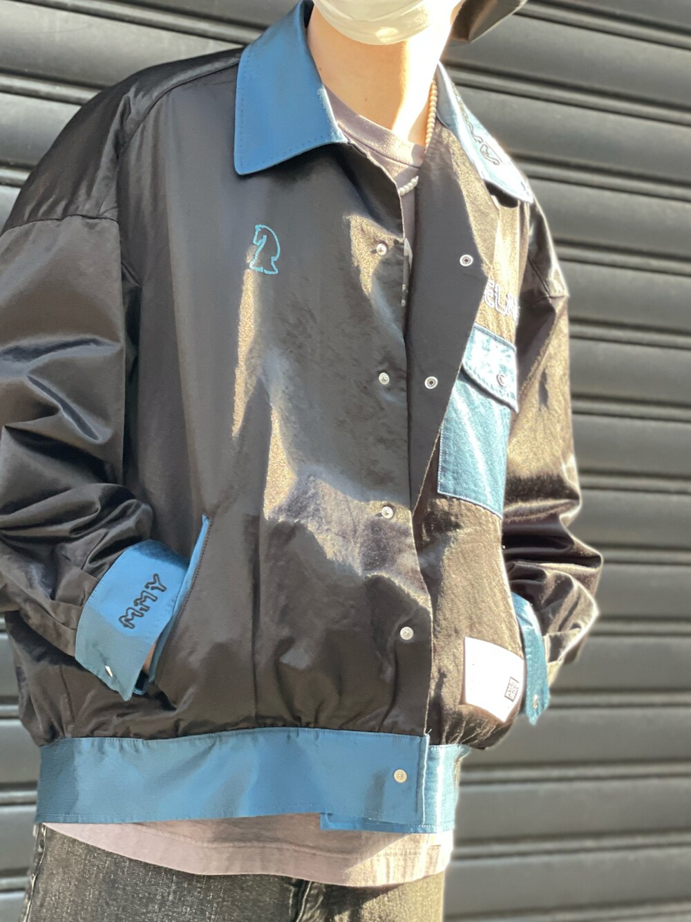 「ワイドパンツ、デニムパンツ、おしゃれさんと繋がりたい、ROYAL FLASH、royalflash梅田、backlash、MaisonMIHARAYASUHIRO、NIKE、モード、ダウンジャケット」｜「BACKLASHのアイテム（キャスケット、ブラック系）」を使った、kaiseiさん（メンズ・172cm）の冬コーディネートの2枚目の写真