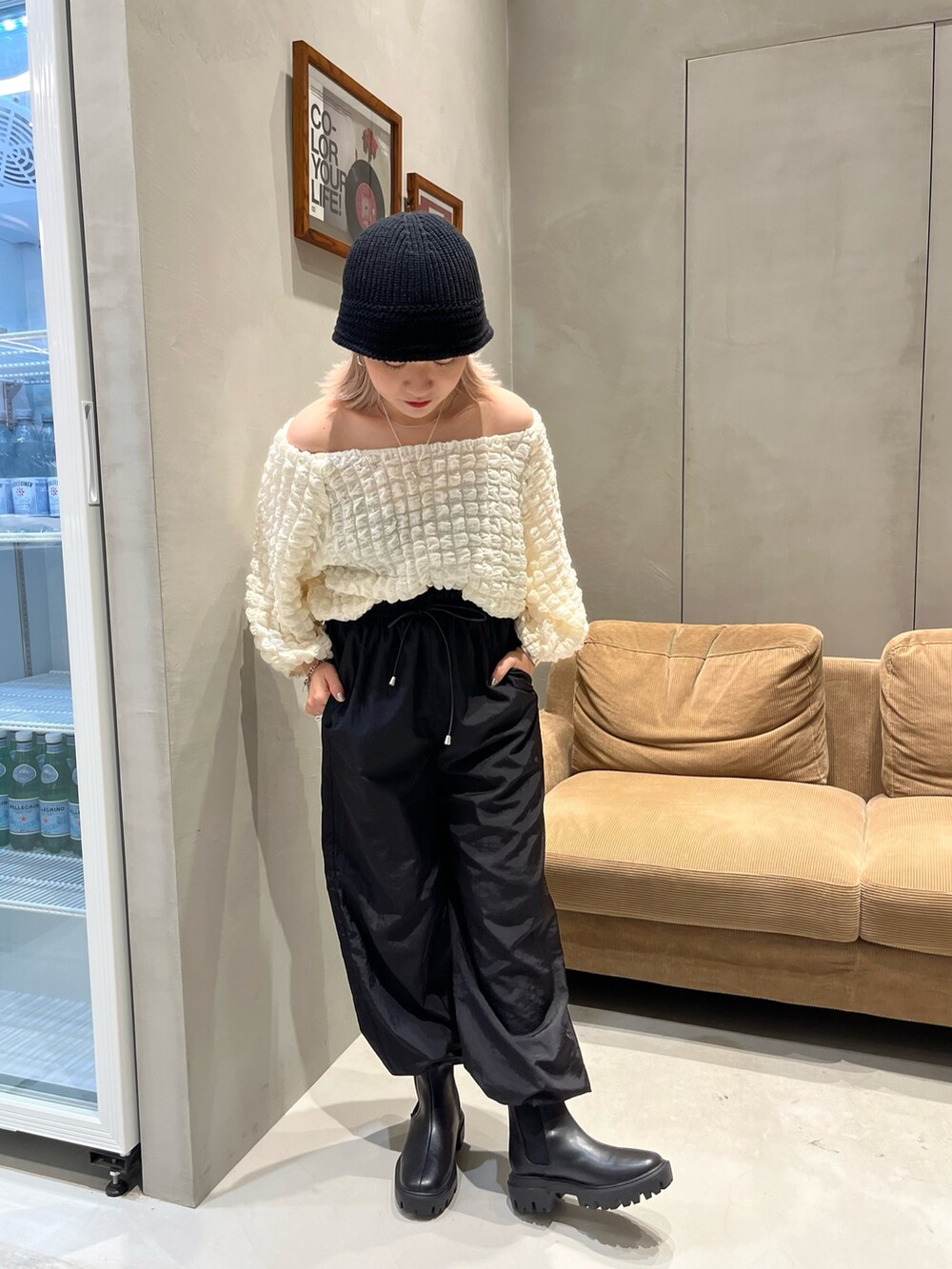 「Kastane、kastane_ootd、パンツコーデ、ブラウス、ドロストパンツ、低身長、低身長女子、低身長コーデ、カジュアル」｜「Kastaneのポコポコ7分袖プルオーバー（Tシャツ/カットソー、ホワイト系）」を使った、KOUTA CHIHIROさん（レディース・153cm）の夏コーディネートの2枚目の写真