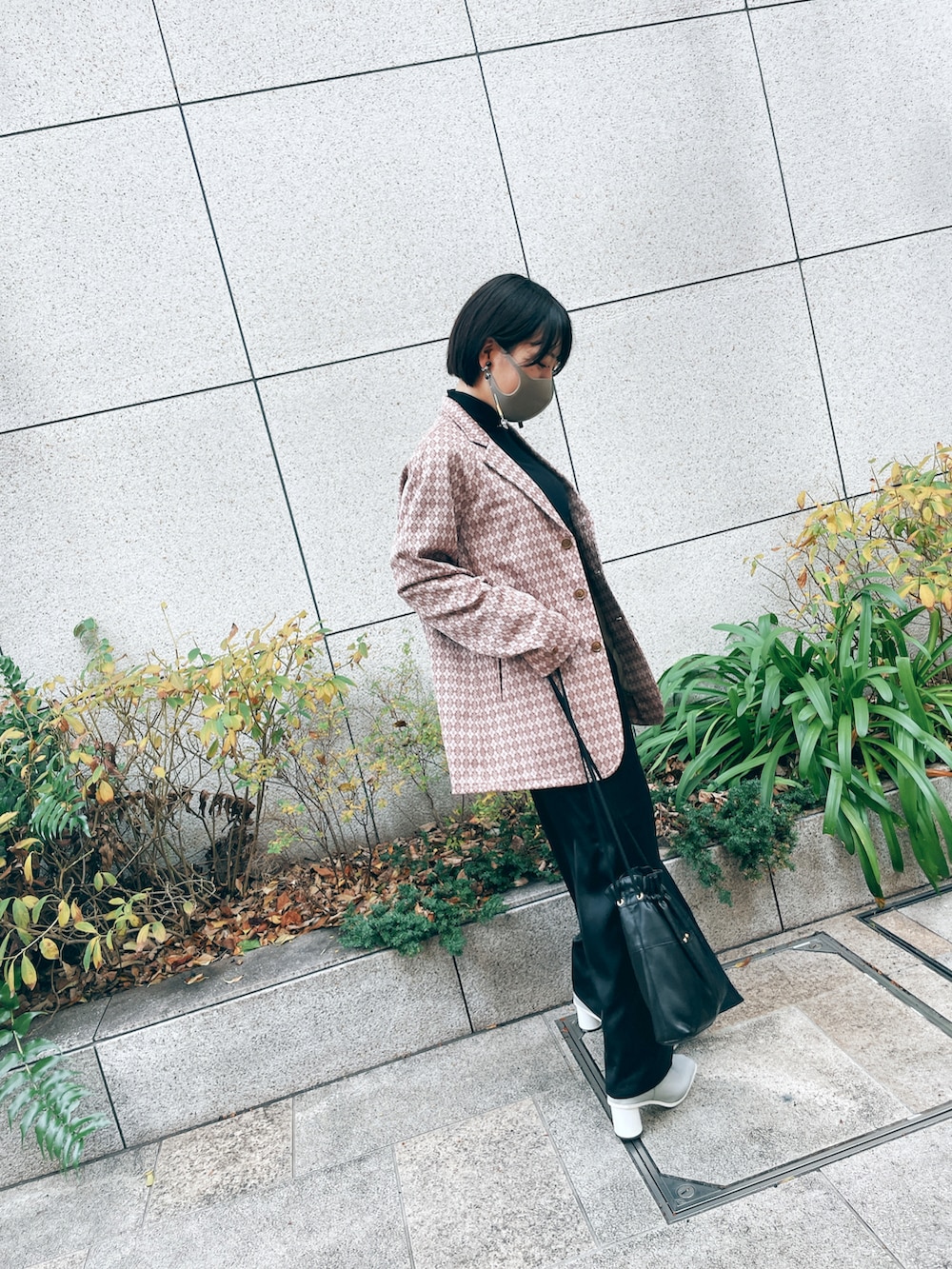 「休日スタイル、休日コーデ、冬、ジャケットコーデ、NEEDLES、AMERI、UN3D.、CULLNI、スカートスタイル、FENDI」｜「Needlesのアイテム（ジャケット/アウター、その他）」を使った、ゆーさん（レディース・160cm）の冬コーディネートの2枚目の写真