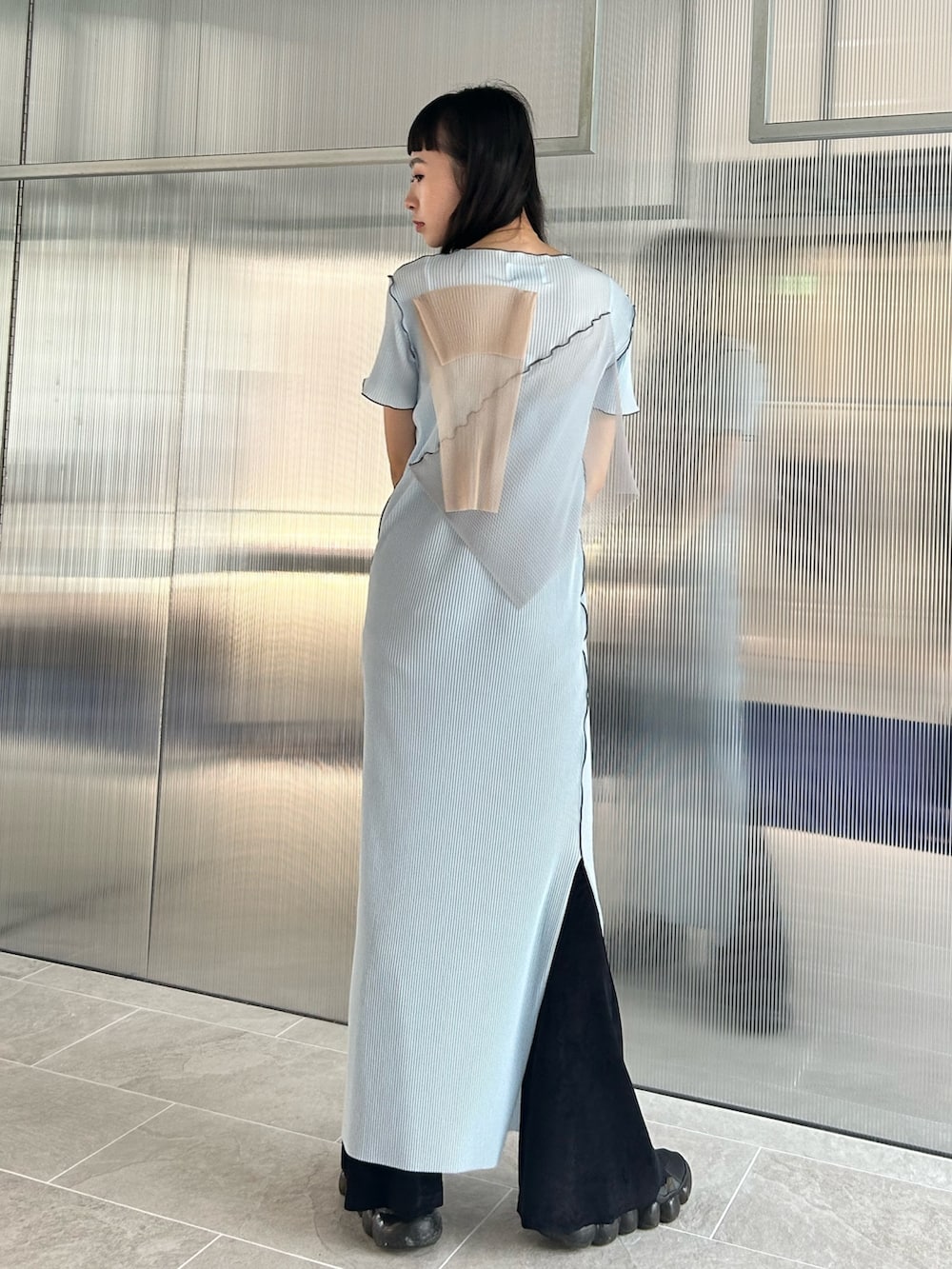 saki togo(STUDIOUS WOMENS)｜kotohayokozawaのワンピースを使った  