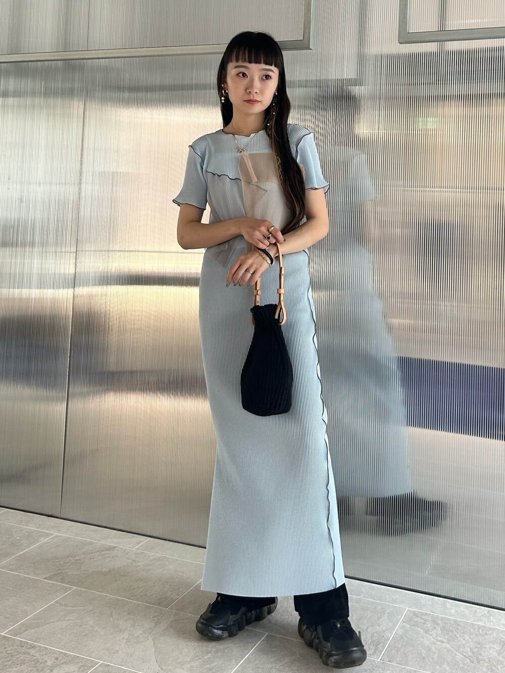 saki togo(STUDIOUS WOMENS)｜kotohayokozawaのワンピースを使った  