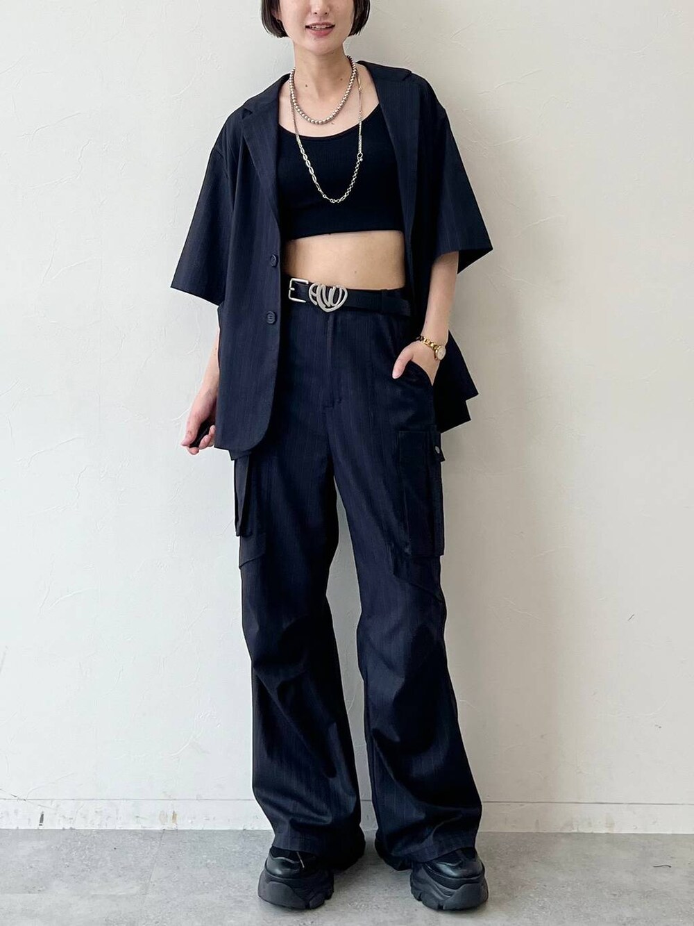 「メンズライク、カジュアル、モード、PAGEBOY、Anui」｜「PAGEBOYのプラットチャンキースニーカー（スニーカー、ブラック系）」を使った、なっつさん（レディース・164cm）の春コーディネートの2枚目の写真
