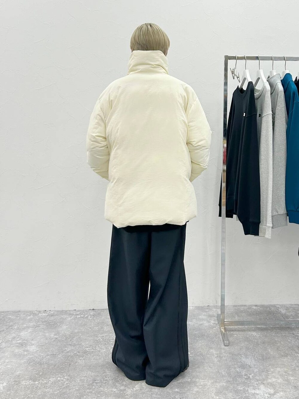 「メンズライク、カジュアル、モード、PAGEBOY、Anui」｜「PAGEBOYのプラットチャンキースニーカー（スニーカー、ブラック系）」を使った、なっつさん（レディース・164cm）の秋コーディネートの6枚目の写真
