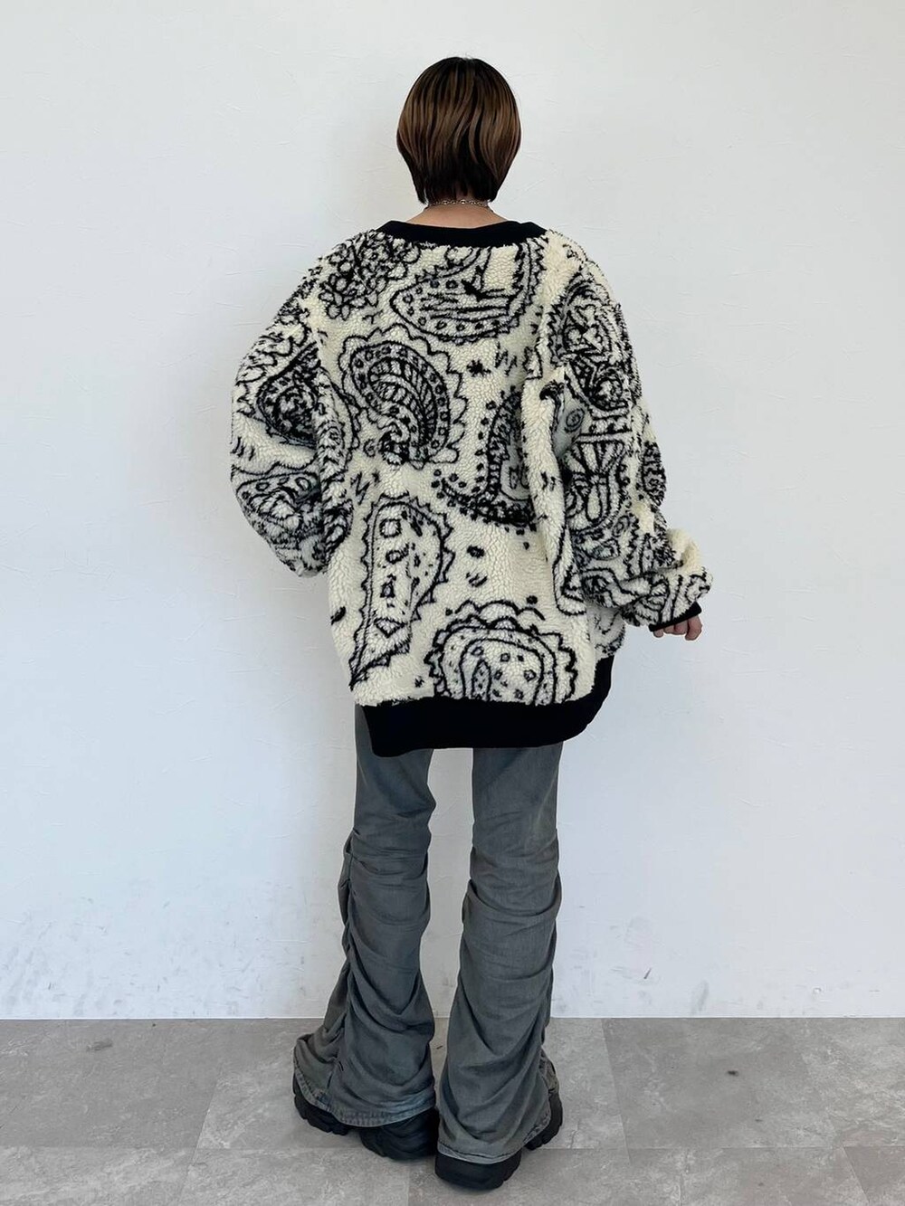 「メンズライク、カジュアル、モード、PAGEBOY、Anui」｜「PAGEBOYのプラットチャンキースニーカー（スニーカー、ブラック系）」を使った、なっつさん（レディース・164cm）の秋コーディネートの7枚目の写真