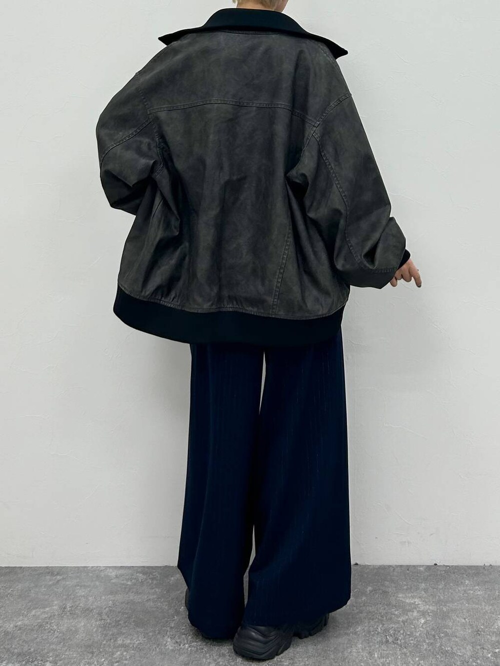 「メンズライク、カジュアル、モード、PAGEBOY、Anui、HARE」｜「PAGEBOYのプラットチャンキースニーカー（スニーカー、ブラック系）」を使った、なっつさん（レディース・164cm）の冬コーディネートの9枚目の写真