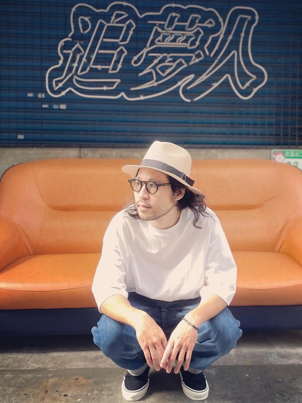 「西街、追夢人」｜「VANS VAULTのアイテム（シューズ、ブラック系）」を使った、Shinyさん（メンズ・171cm）の春コーディネートの2枚目の写真
