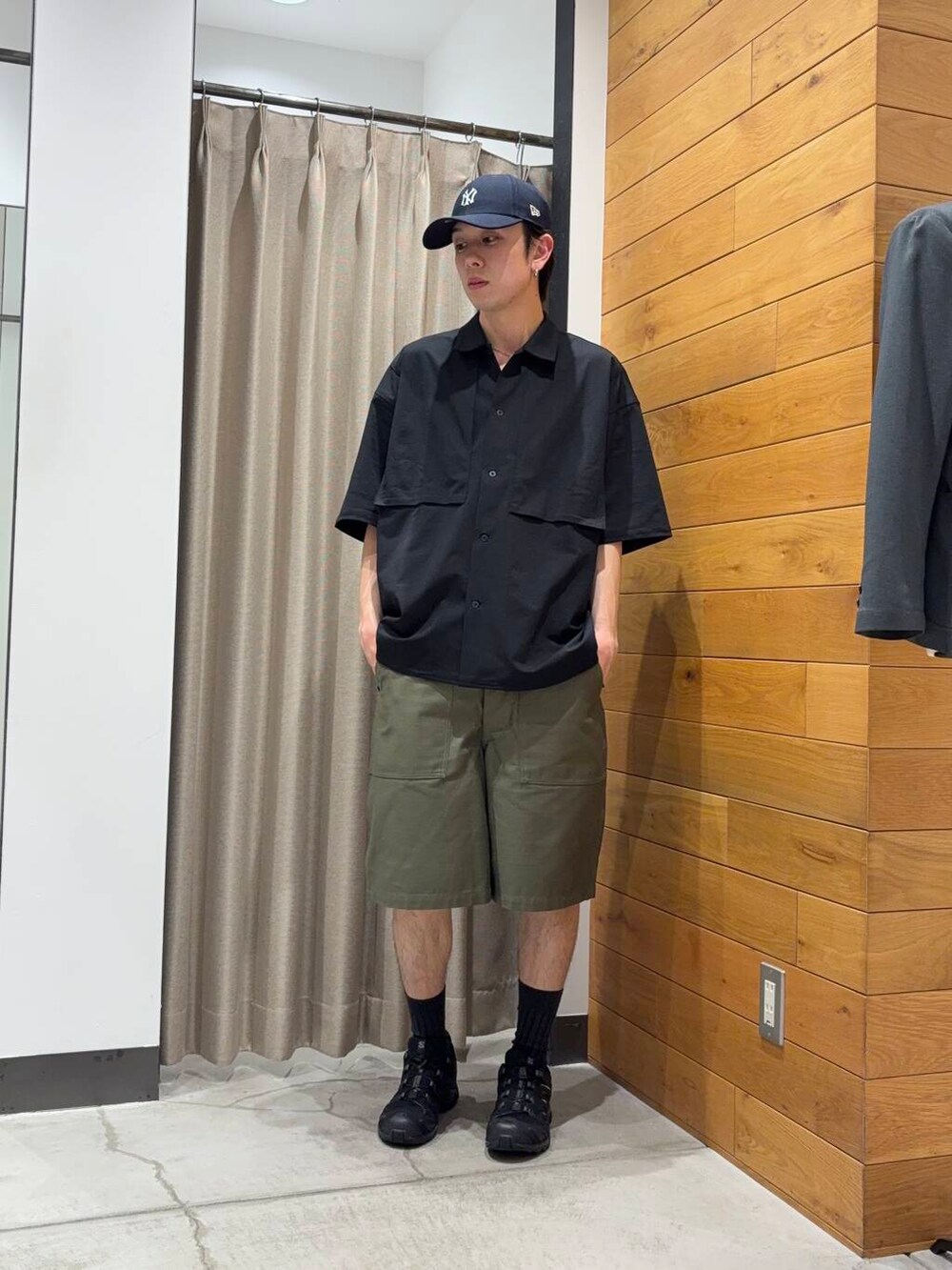 「アーバンリサーチ、URBANRESEARCH、キャップ、休日スタイル、20代、メンズ、ur、初夏スタイル、widedad」｜「NEW ERAの『別注』New Era×URBAN RESEARCH　940CS（キャップ、ブルー系）」を使った、manatoさん（メンズ・173cm）の春コーディネートの2枚目の写真
