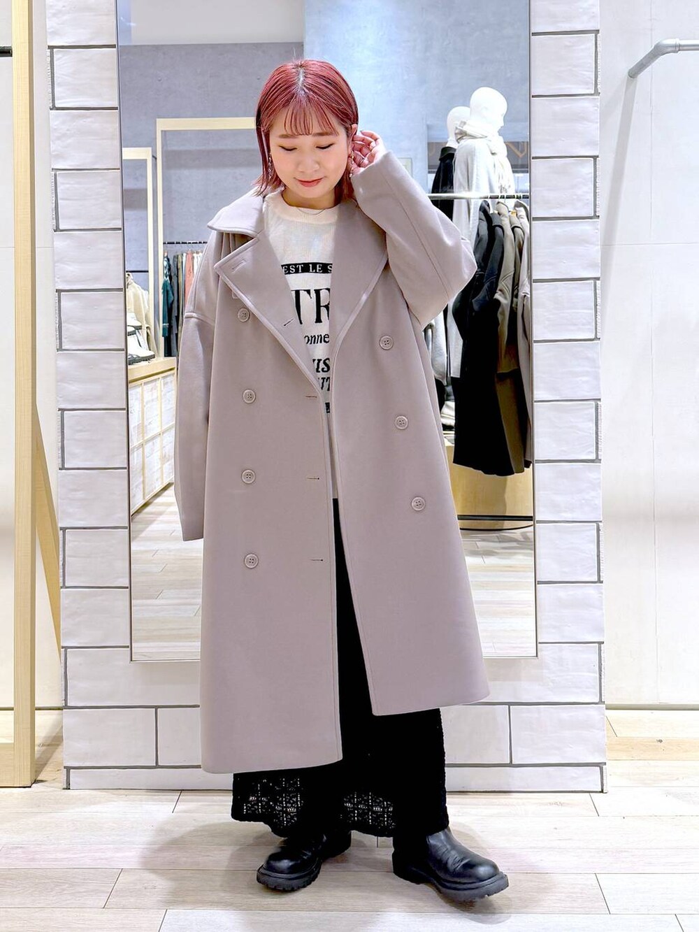 「LEPSIM、低身長、着痩せ・細見え、カジュアル、旅行、GLOBAL WORK、ブランドミックス、テーマパーク、NICAL、冬コーデ」｜「LEPSIMのウーリーダブルロングコート　183990（チェスターコート、ブラウン系）」を使った、ぴんさん（レディース・153cm）の冬コーディネートの8枚目の写真