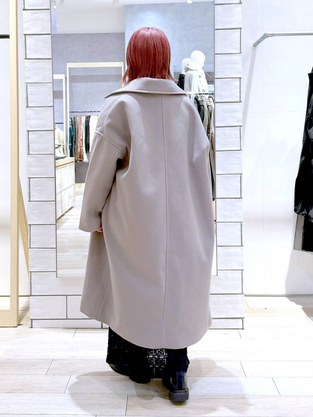 「LEPSIM、低身長、着痩せ・細見え、カジュアル、旅行、GLOBAL WORK、ブランドミックス、テーマパーク、NICAL、冬コーデ」｜「LEPSIMのウーリーダブルロングコート　183990（チェスターコート、ブラウン系）」を使った、ぴんさん（レディース・153cm）の冬コーディネートの4枚目の写真