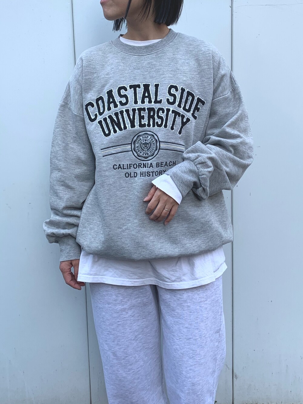 「スウェットパンツ、スウェットコーデ、ファーコート、ミントグリーン、スウェット、オールスター、コンバース、カジュアルコーデ、スニーカー、大人カジュアル、休日コーデ、ラクチンコーデ、mimpi、プチプラ、お正月コーデ」｜「anap mimpiのステンカラーフェイクファーコート（ブルゾン、グリーン系）」を使った、Nakamuraさん（レディース・156cm）の冬コーディネートの5枚目の写真