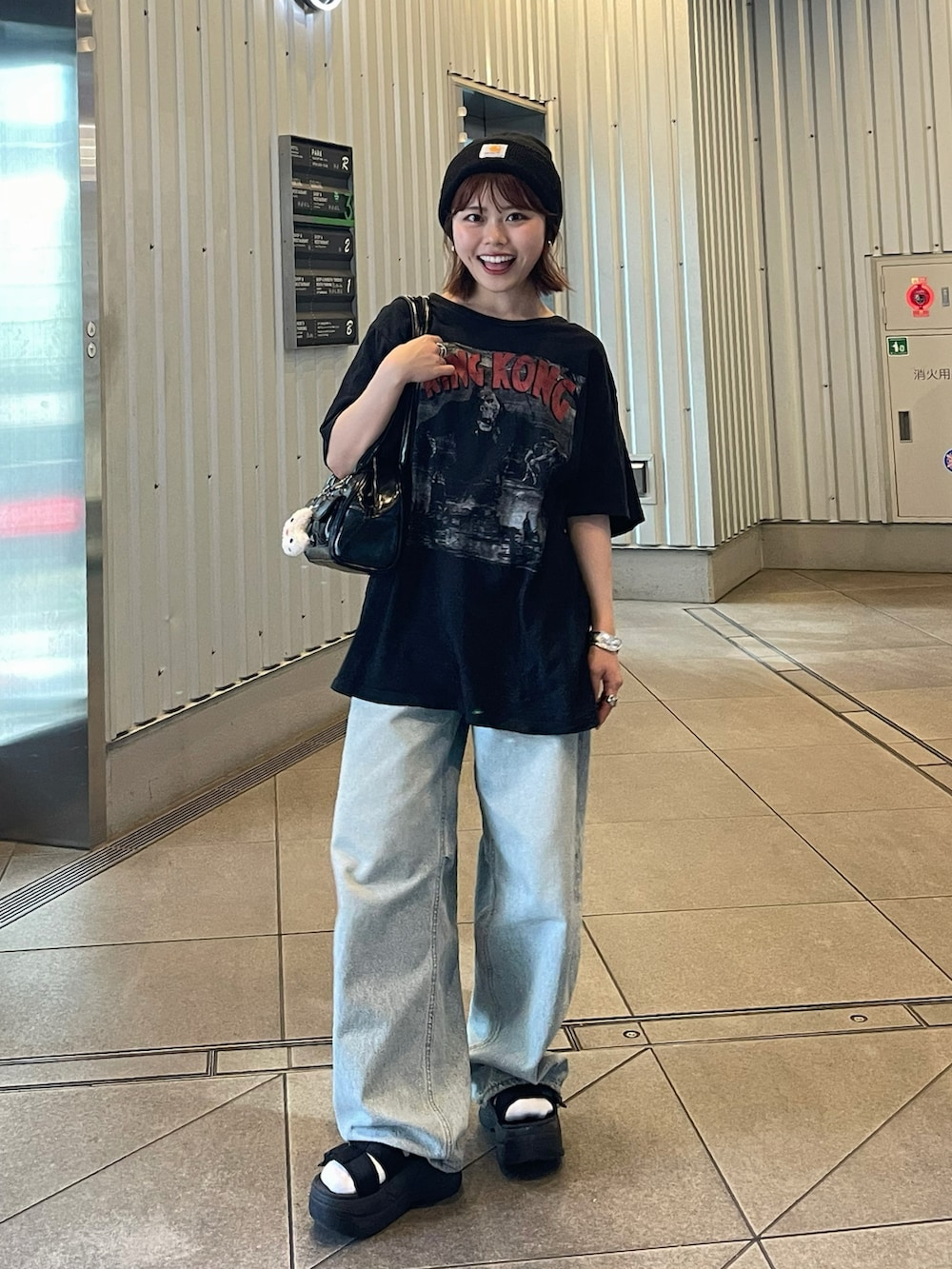 AIRI｜STUDIOUSのデニムパンツを使ったコーディネート - WEAR