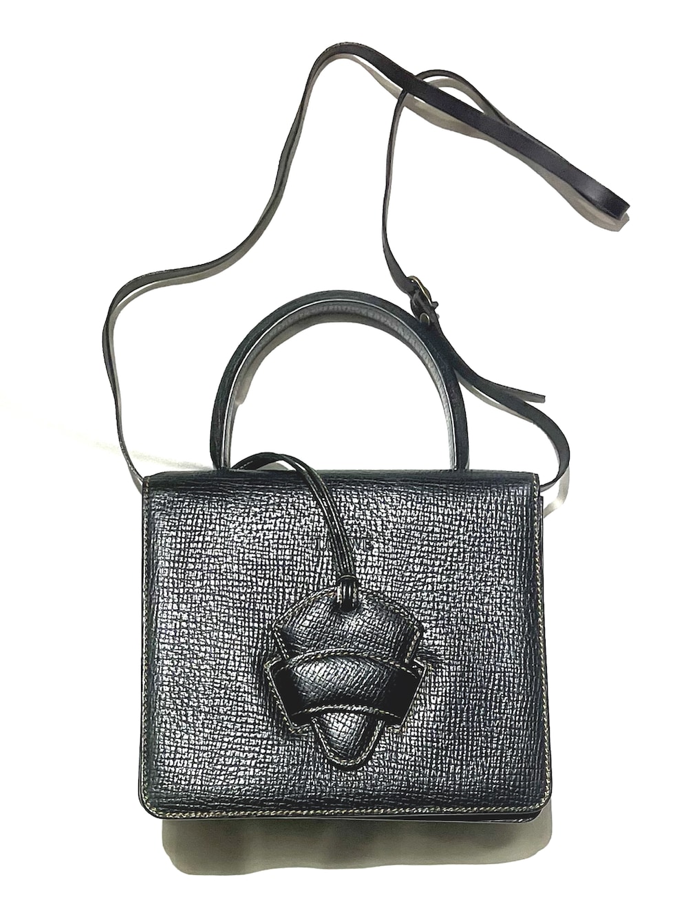 J&marmie fukuokaさんの（LOEWE）を使ったコーディネートの2枚目の写真