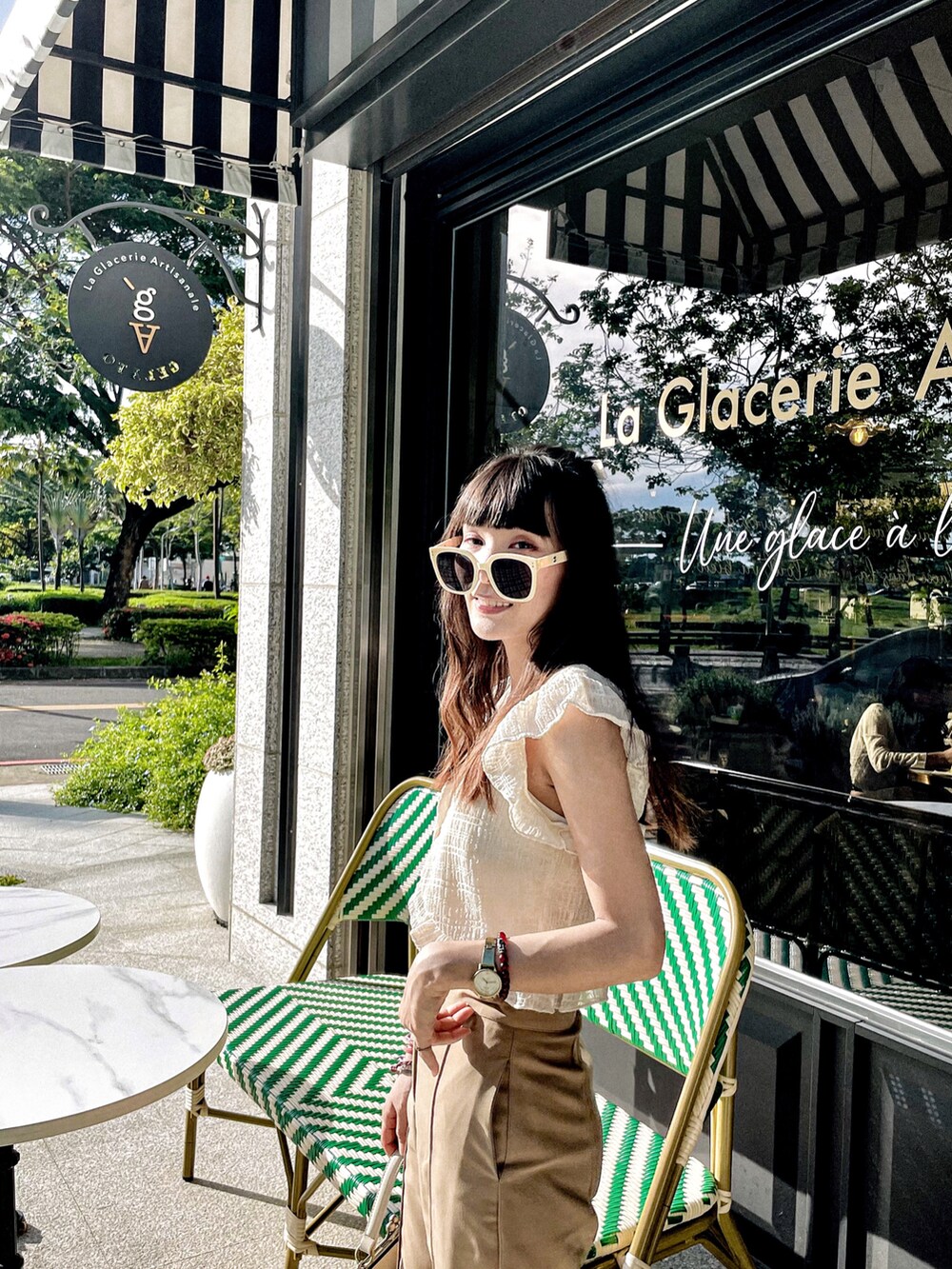 「ootd、夏、韓系」｜「mercci22のアイテム（トップス、ベージュ系）」を使った、Krystalさん（レディース・160cm）の夏コーディネートの2枚目の写真