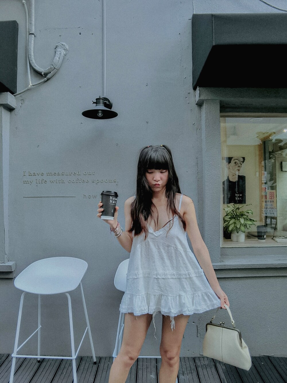 「休日コーデ、ootd、咖啡廳」｜「no brandのアイテム（トップス、ホワイト系）」を使った、Krystalさん（レディース・160cm）の秋コーディネートの2枚目の写真