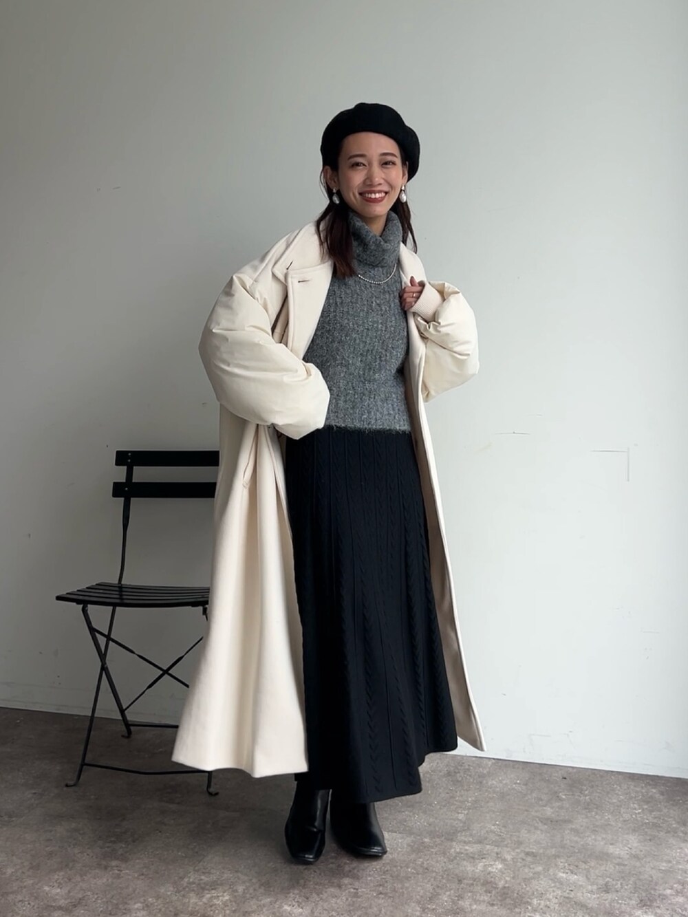 「ファッションを楽しもう」｜「Chez toiの袖ファイバーダウンスタンドネックコート（その他アウター、ホワイト系）」を使った、いたみかなこさん（レディース・161cm）の秋コーディネートの2枚目の写真