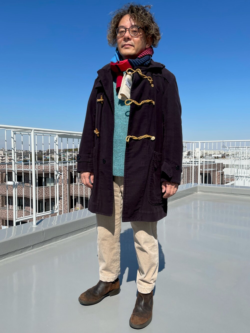 「45Rのアイテム（ダッフルコート、ブルー系）」を使った、nebokeさん（メンズ・165cm）の冬コーディネートの2枚目の写真