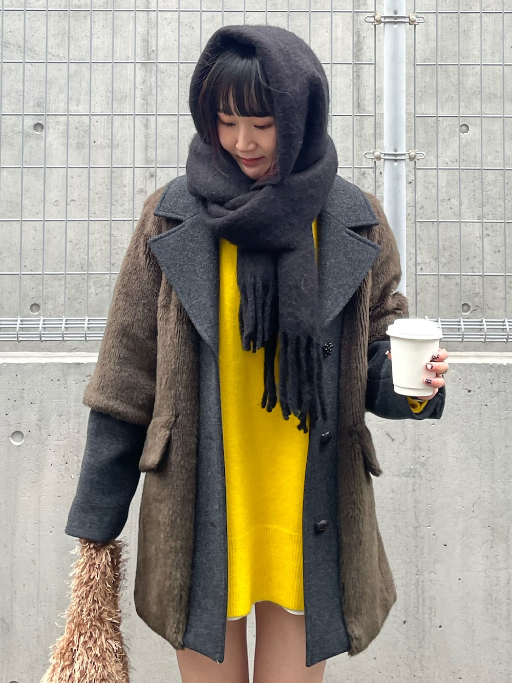 「クリスマスコーデ、マフラー、マフラーコーデ、冬コーデ、デートコーデ、きれいめカジュアル、キレイめカジュアル、アウターコーデ、差し色コーデ、色合わせ、低身長コーデ、大人カジュアル、大人かわいい、大人トレンドカジュアル、Luis」｜「PONTIのアイテム（ジャケット/アウター、グリーン系）」を使った、moekaさん（レディース・156cm）の冬コーディネートの3枚目の写真