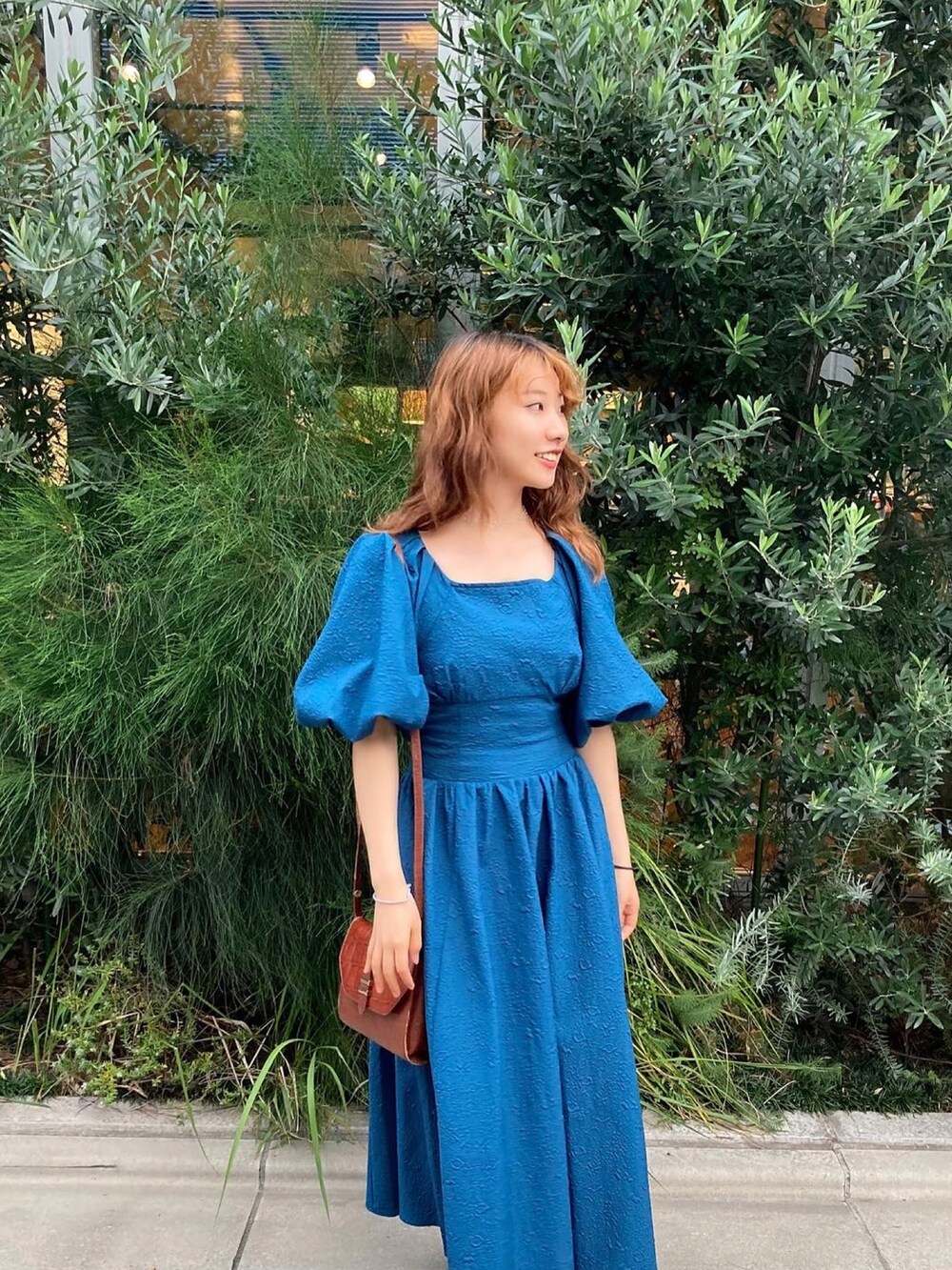 「summer、ワンピース、ワンピーススタイル、ロングワンピース、RANDA、サンダル、夏、夏コーデ、labelleetude、おしゃれさんと繋がりたい、お洒落さんとつながりたい」｜「labelleetude_officialのアイテム（ワンピース、ブルー系）」を使った、hanaさん（レディース・158cm）の夏コーディネートの2枚目の写真