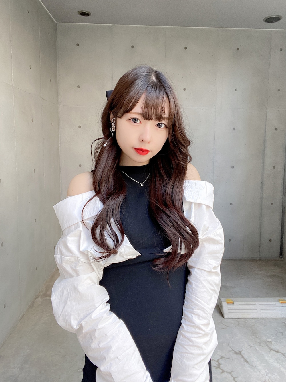 「今日のコスメと服、春夏コーデ、春服デビュー宣言、ワンピース、ワンピースコーデ、モノトーンコーデ、プチプラコーデ、韓国ファッション、韓国コーデ」｜「SHEINのアイテム（ワンピース、ブラック系）」を使った、미카(ミカ)さん（レディース・157cm）の春コーディネートの2枚目の写真