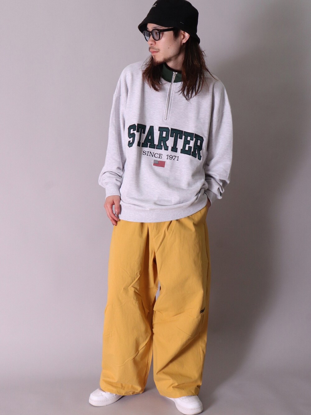 「キャップ、ootd、おしゃれさんと繋がりたい、今日のコーデ、ハーフジップ、秋冬コーデ、ビッグシルエット、バルーンパンツ、スターター、スターターブラックレーベル、starter、STARTER BLACK LABEL、ユニセックス」|「BAYBLOの【ユニセックス】Athletic 刺繍 ベースボール キャップ(KS)(キャップ、ブラック系)」を使った、【BAYBLO】Officialさん(メンズ・172cm)の秋コーディネートの2枚目の写真