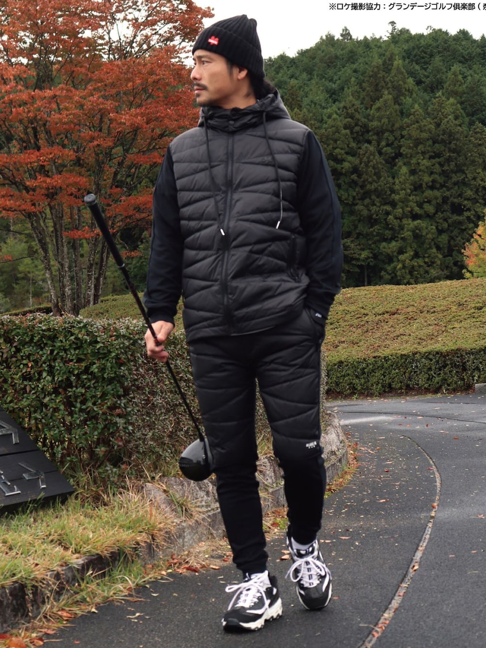 「ootd、おしゃれさんと繋がりたい、今日のコーデ、冬コーデ、セットアップ、ダウンジャケット、ダウンパンツ、GOLF、golfwang、ゴルフ、ゴルフウェア、ゴルフコーデ、ゴルフ女子、ゴルフ男子、ニット帽」|「LUXE/R GOLFの【LUXE/R GOLF】ラバーワッペン ニットキャップ(RMS)(ニットキャップ/ビーニー、ブラック系)」を使った、【BAYBLO】Officialさん(メンズ・170cm)の冬コーディネートの3枚目の写真