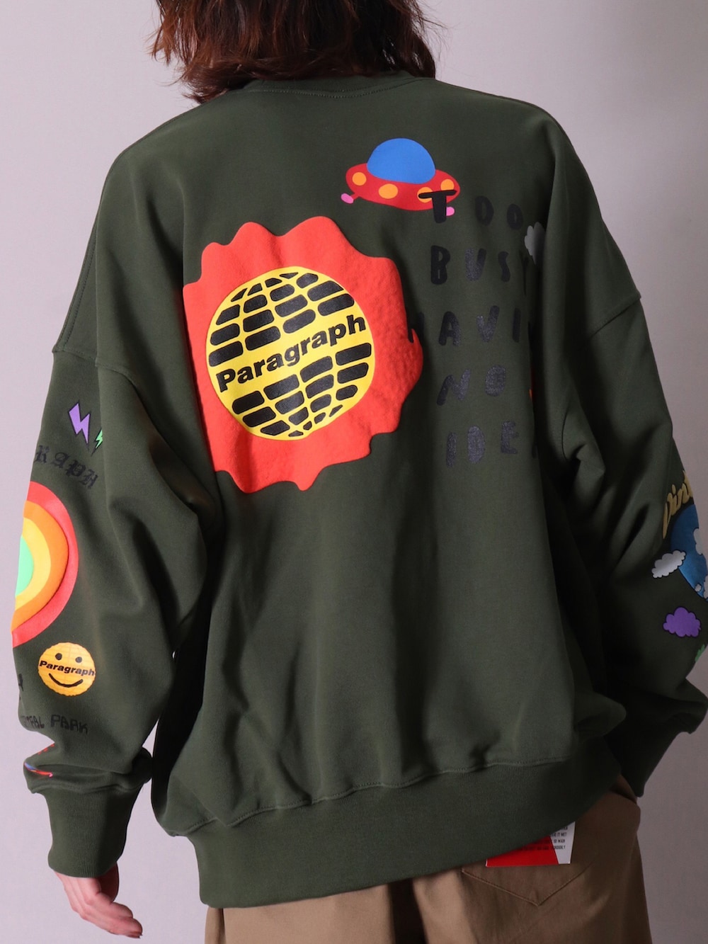 「ootd、おしゃれさんと繋がりたい、今日のコーデ、おそろいコーデ、ユニセックス、春コーデ、パラグラフ、Paragraph、スウェット、シェフパンツ、韓国ファッション、韓国ブランド、ストリート」｜「THE NORTH FACEのTHE NORTH FACE/ザ・ノースフェイス　TNF Logo Cap TNFロゴキャップ（ユニセックス）（キャップ、ブラック系）」を使った、【BAYBLO】Officialさん（メンズ・172cm）の春コーディネートの3枚目の写真