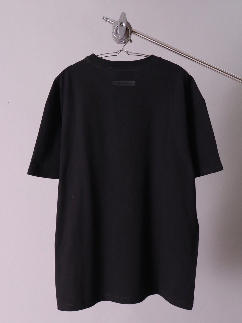 「ビッグシルエット、スニーカー、ストリート、厚底シューズ、ootd、おしゃれさんと繋がりたい、今日のコーデ、fogEssentials、春コーデ、夏コーデ、キャップ、キャップ女子、Tシャツ、ロゴT、スニーカーコーデ」｜「LUXE/R GOLFの【ユニセックス】【LUXE/R】立体 コード 刺繍 ロー キャップ(RMS)（キャップ、ブラック系）」を使った、【BAYBLO】Officialさん（レディース・159cm）の春コーディネートの5枚目の写真