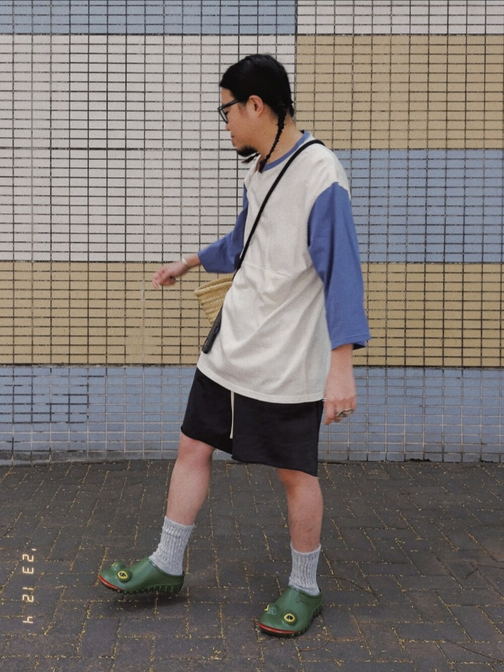「Absolute Vintage Eyewear、eel、AMENCTL、JWANDERSON、Wellipets、ootd、outfitoftheday、outfit、coordinate、今日のコーデ、今日の服、服、コーディネート、FASHIONpaak」｜「Absolute Vintage Eyewearのアイテム（メガネ、ブラック系）」を使った、Paak Chanさん（メンズ・172cm）の冬コーディネートの4枚目の写真