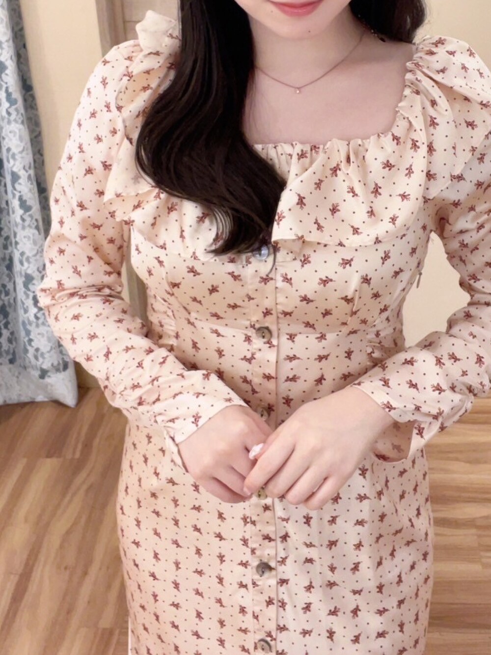 「大人女子、大人かわいい、ワンピース、花柄、春コーデ、deicy、mecouture」｜「ME COUTUREのプチフルール２ｗａｙオフショルドレス（ワンピース、ピンク系）」を使った、DEICYさん（レディース・160cm）の冬コーディネートの3枚目の写真