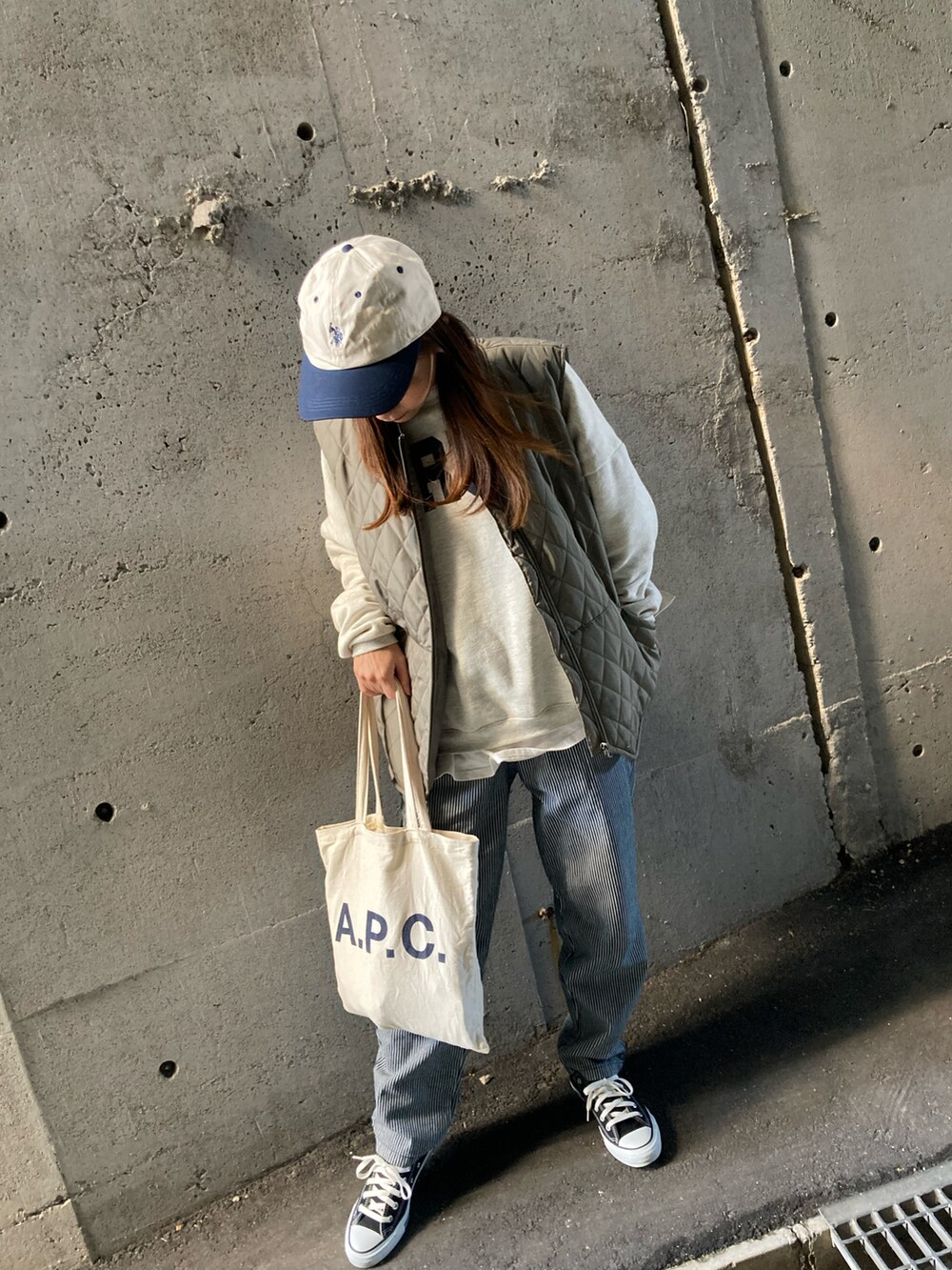 「今日のコーデ、ゆるコーデ、パンツコーデ、オトナカジュアル」｜「U.S. POLO ASSN.のアイテム（キャップ、ベージュ系）」を使った、asfy♡さん（レディース・160cm）の冬コーディネートの2枚目の写真