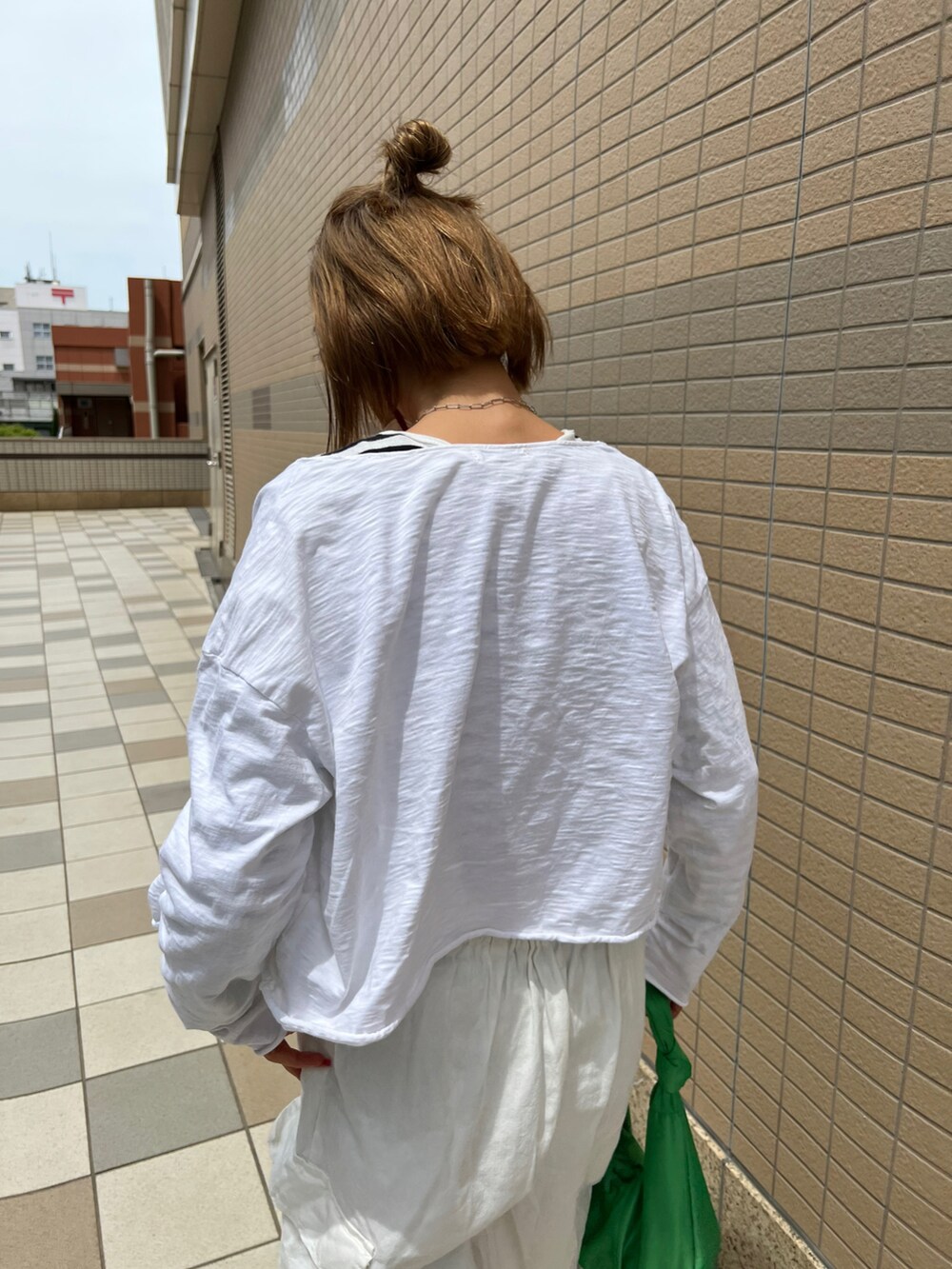 「カジュアル、オトナカジュアル、夏、ootd、プチプラ、NIKE、サンダル、ボーダー」｜「無印良品のアイテム（Tシャツ/カットソー、ホワイト系）」を使った、aiさん（レディース・161cm）の春コーディネートの3枚目の写真