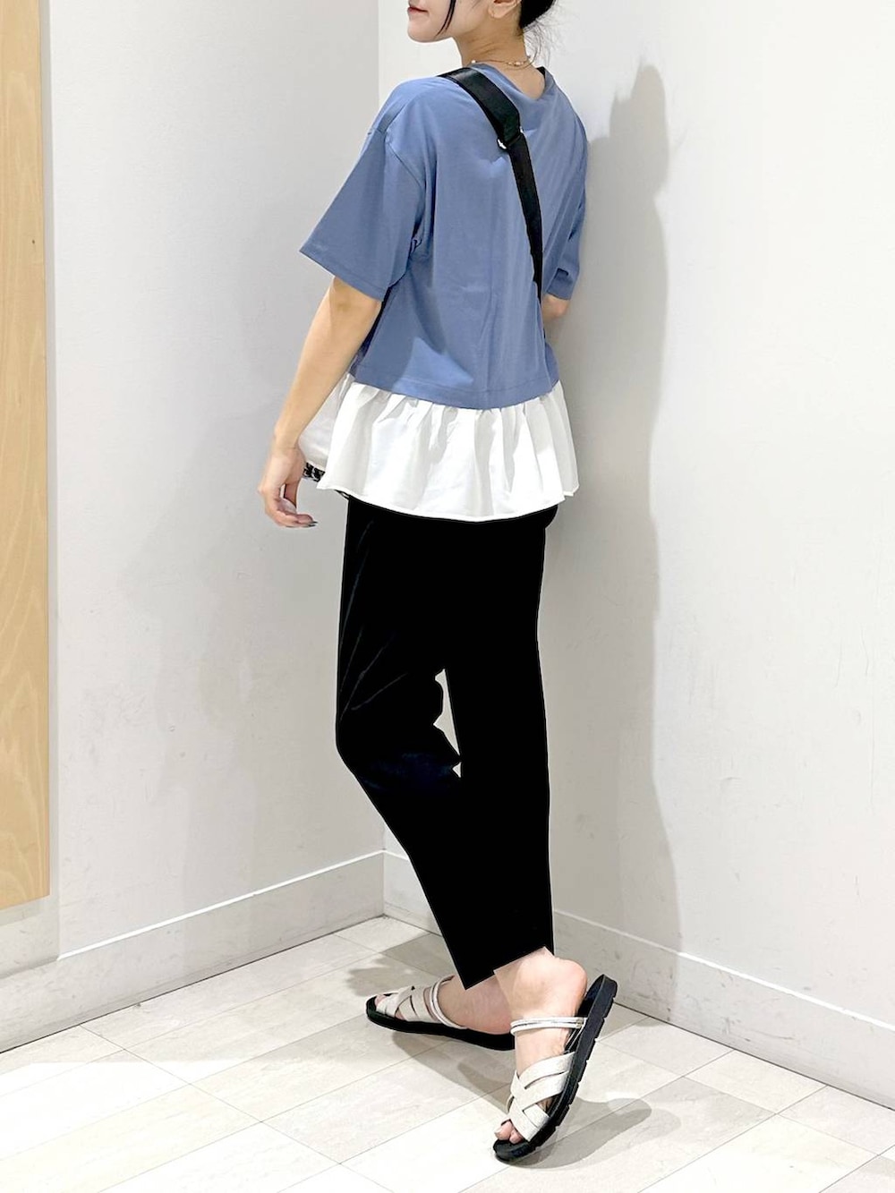 「カジュアル、着痩せ、体型カバー、ベーシック/シンプル、夏コーデ、ウツクシルエットパンツ_GLOBAL WORK」｜「GLOBAL WORKのウツクシルエットDRYプレミアムテーパードパンツ/289086（その他パンツ、ブルー系）」を使った、ぽてとさん（レディース・158cm）の夏コーディネートの2枚目の写真