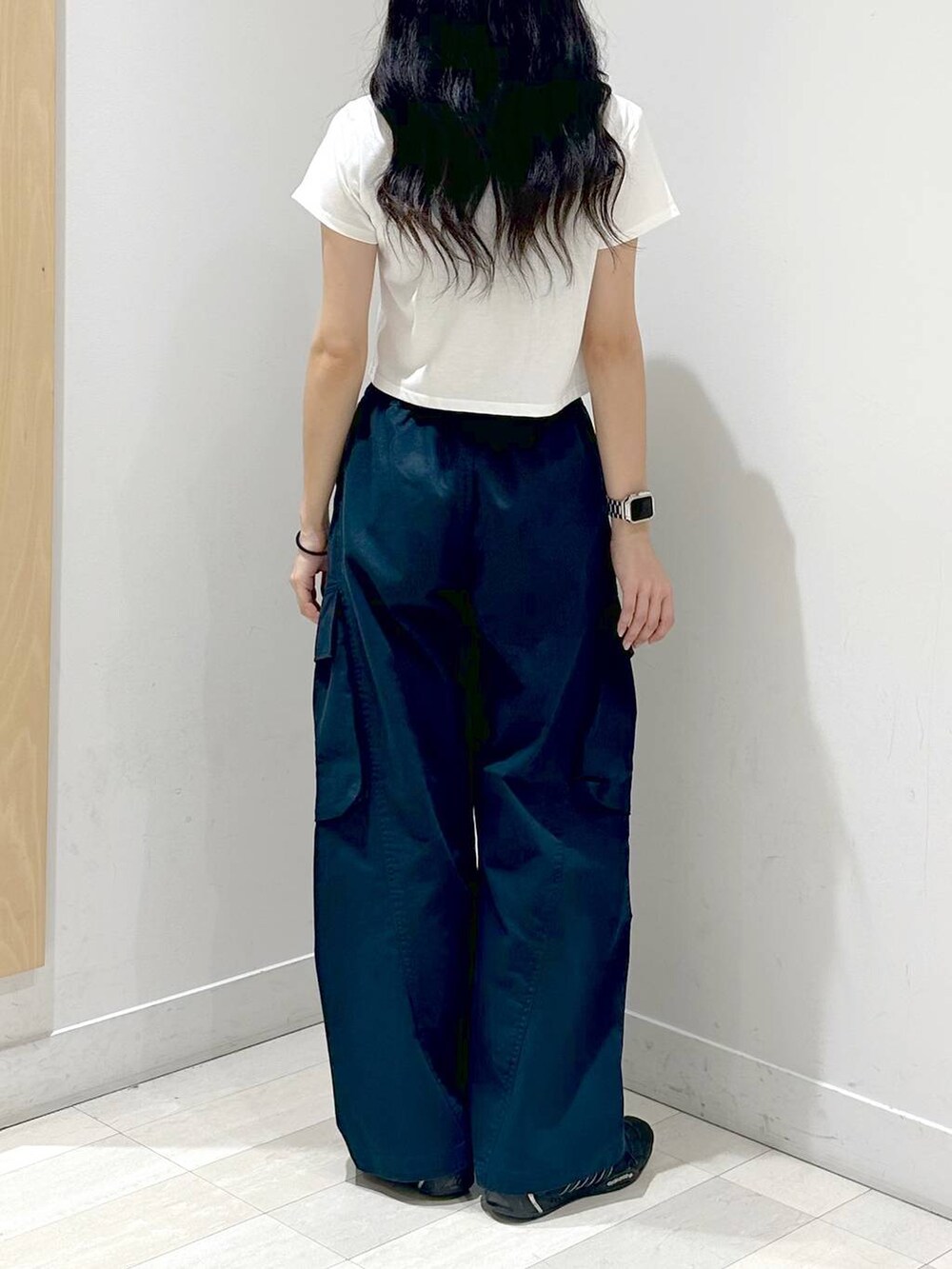 「カジュアル、着痩せ、ベーシック/シンプル、夏コーデ」｜「GLOBAL WORKのアソートチビT半袖/AND YUA ANY/572789（Tシャツ/カットソー、ホワイト系）」を使った、ぽてとさん（レディース・158cm）の夏コーディネートの3枚目の写真