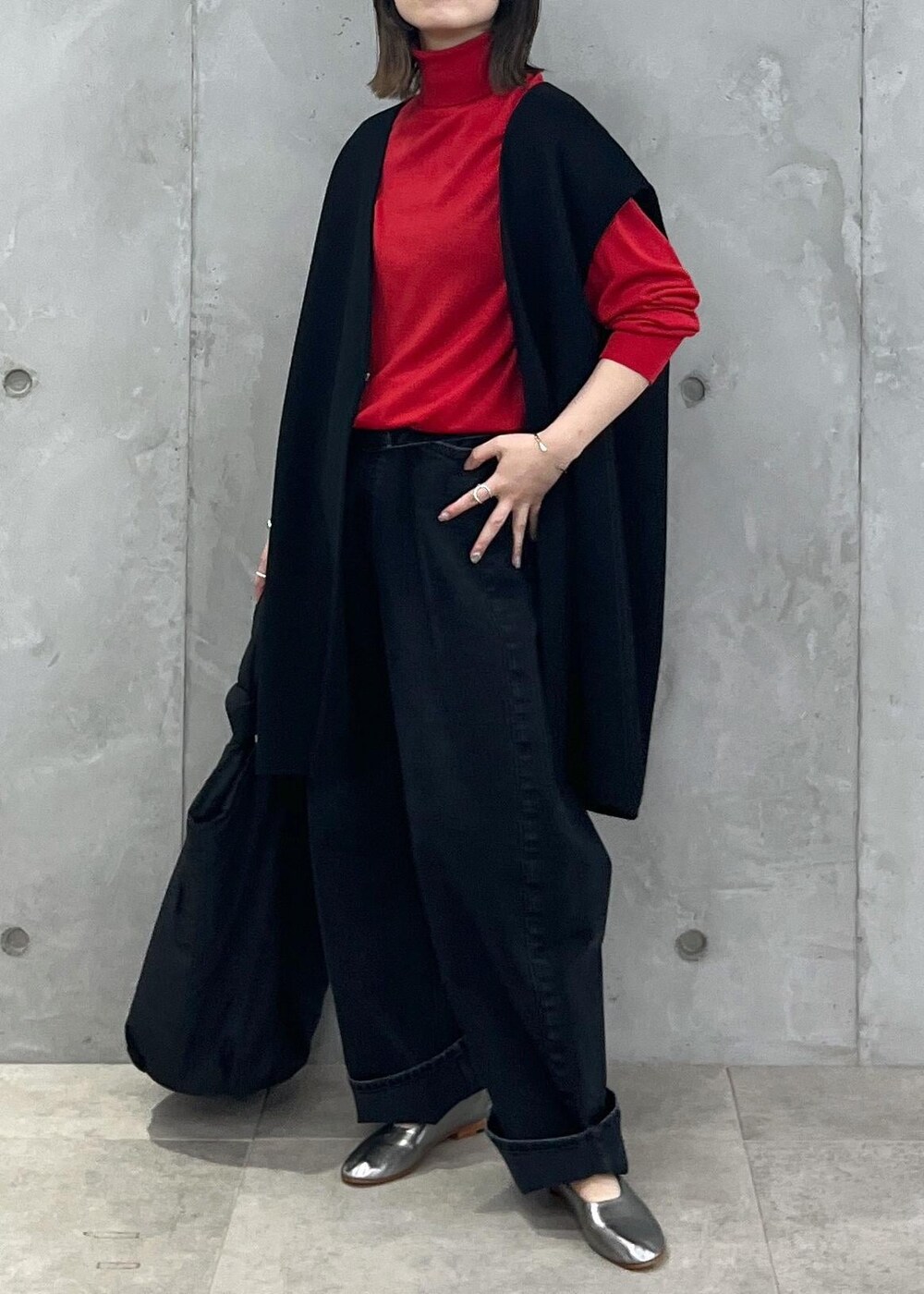 michiruさんの「【RED CARD TOKYO（レッドカートーキョー）】別注Montanaバギーデニム（RED CARD TOKYO）」を使ったコーディネートの8枚目の写真