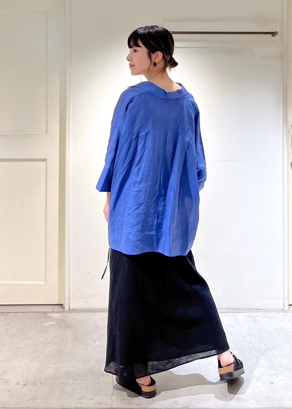 「デザインTOPS、カラー、シアー、KINAN、ノルマンディリネン、BIRKENSTOCK、Arizona、クロシェ編み、ミニバッグ、サロンアダムエロペ、24SS夏の新作、骨格ウェーブ、ブルべ、セットアップ対応、春ファッション」｜「BIRKENSTOCKの【BIRKENSTOCK】Arizona Platform Flex Mesh（サンダル、ブラック系）」を使った、michiruさん（レディース・156cm）の春コーディネートの10枚目の写真