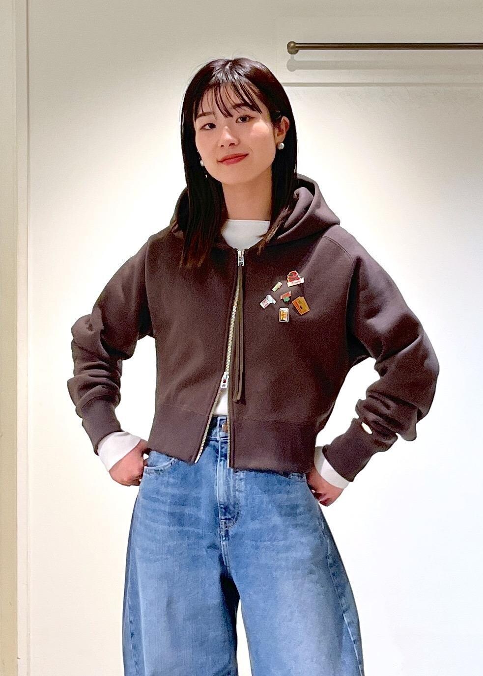 「アズマ裏毛、カーキ、RED CARD TOKYO、Montana、デニム、バギーデニム、REMME、BAGMATI、レザー、初春コーデ、春コーデ、運動会コーデ、お出かけコーデ、旅行コーデ、アウトドアコーデ」｜「RED CARD TOKYOの【RED CARD TOKYO（レッドカードトーキョー）】別注Montana/モンタナバギーデニム2（デニムパンツ、ブルー系）」を使った、michiruさん（レディース・156cm）の春コーディネートの9枚目の写真