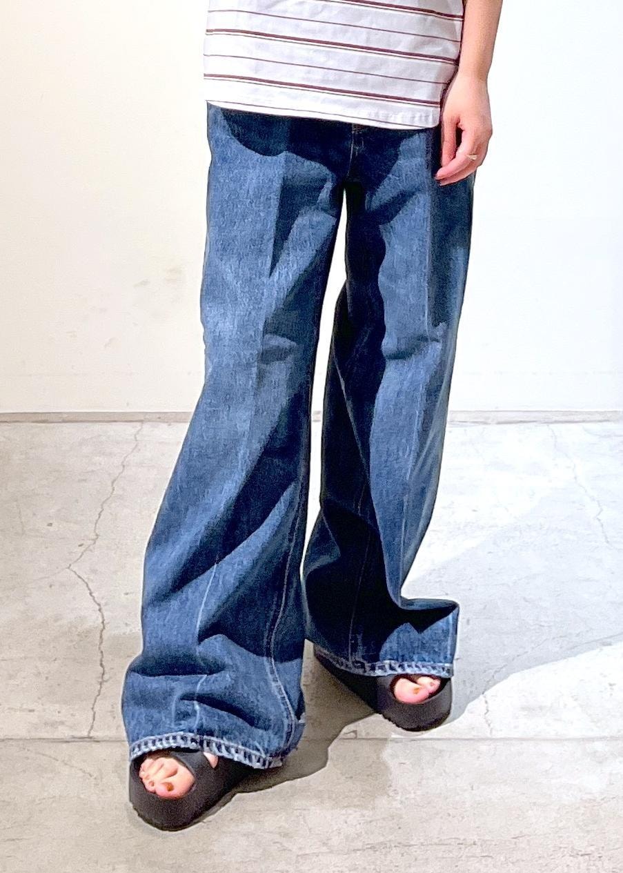 「Coca-Cola、コカ・コーラ、Coca-Cola COLLECTION by JUN、タンクトップ、デニム、バギーデニム、BIRKENSTOCK、Florida III Flex Platform、OUTDOOR PRODUCTS for SALON、WS、レザー、初夏コーデ、夏コーデ、運動会コーデ、お出かけコーデ」|「BIRKENSTOCKの【BIRKENSTOCK(ビルケンシュトック)】Florida III Flex Platform/フロリダ フレックス プラットフォーム(サンダル、ブラック系)」を使った、michiruさん(レディース・156cm)の夏コーディネートの10枚目の写真