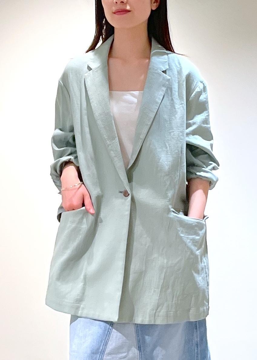 「春ジャケット、羽織、オーガニックコットン、グリーン、PELLICO SUNNY、redcardtokyo、Vivan、デニムスカート、初春コーデ、春コーデ、デートコーデ、お出かけコーデ、旅行コーデ、推し活コーデ、女子会コーデ」｜「SALON adam et rope'のオーガニックコットンダブルガーゼジャケット（テーラードジャケット、グリーン系）」を使った、michiruさん（レディース・156cm）の春コーディネートの10枚目の写真