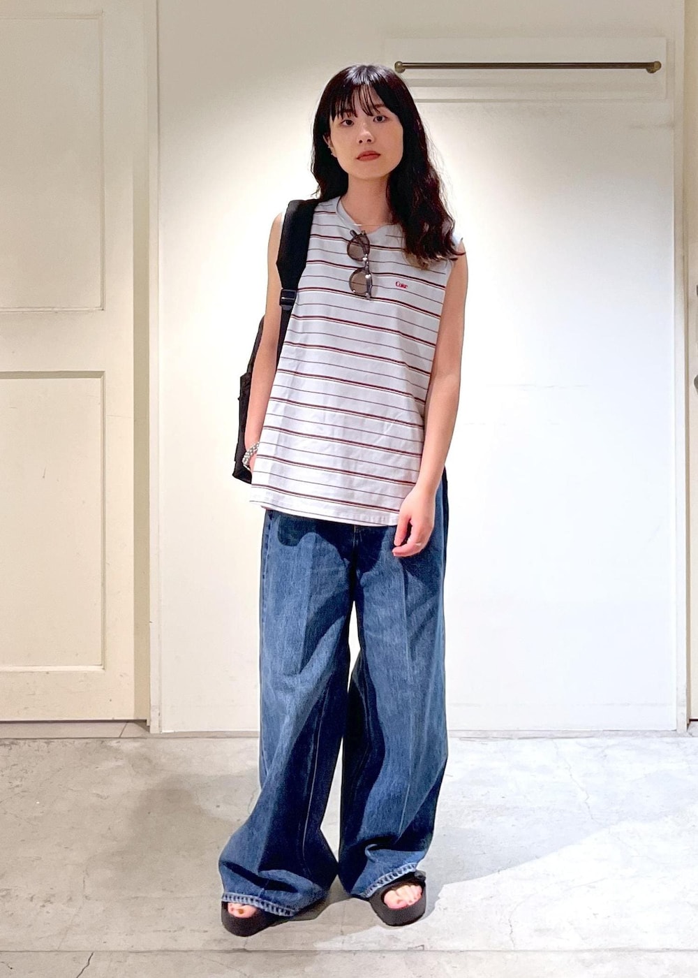 「Coca-Cola、コカ・コーラ、Coca-Cola COLLECTION by JUN、タンクトップ、デニム、バギーデニム、BIRKENSTOCK、Florida III Flex Platform、OUTDOOR PRODUCTS for SALON、WS、レザー、初夏コーデ、夏コーデ、運動会コーデ、お出かけコーデ」|「BIRKENSTOCKの【BIRKENSTOCK(ビルケンシュトック)】Florida III Flex Platform/フロリダ フレックス プラットフォーム(サンダル、ブラック系)」を使った、michiruさん(レディース・156cm)の夏コーディネートの2枚目の写真