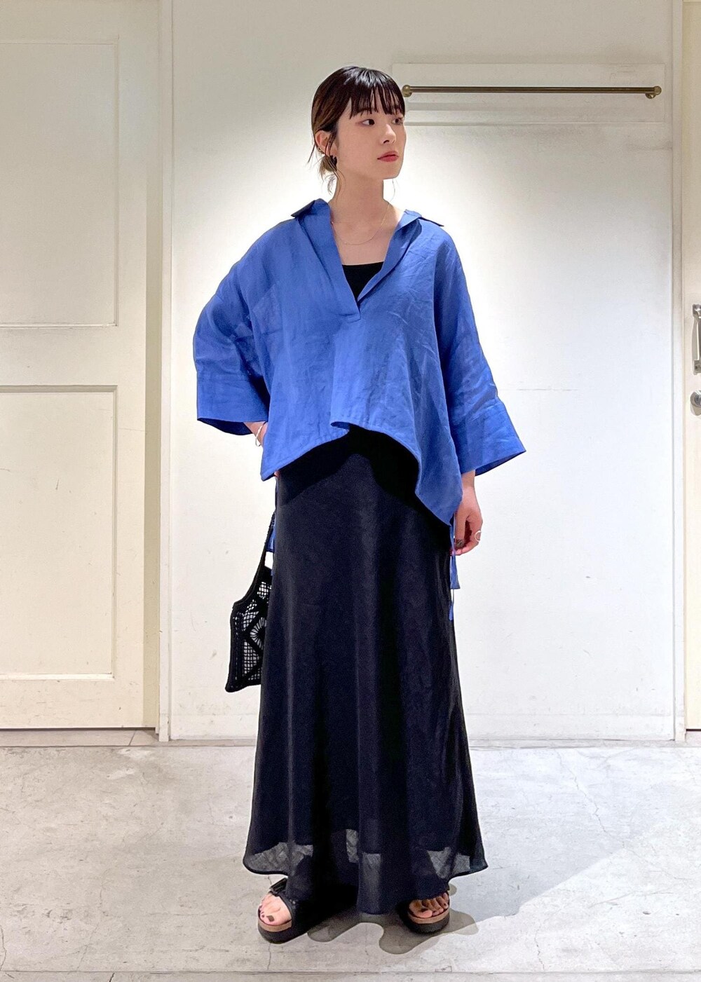 「デザインTOPS、カラー、シアー、KINAN、ノルマンディリネン、BIRKENSTOCK、Arizona、クロシェ編み、ミニバッグ、サロンアダムエロペ、24SS夏の新作、骨格ウェーブ、ブルべ、セットアップ対応、春ファッション」｜「BIRKENSTOCKの【BIRKENSTOCK】Arizona Platform Flex Mesh（サンダル、ブラック系）」を使った、michiruさん（レディース・156cm）の春コーディネートの5枚目の写真