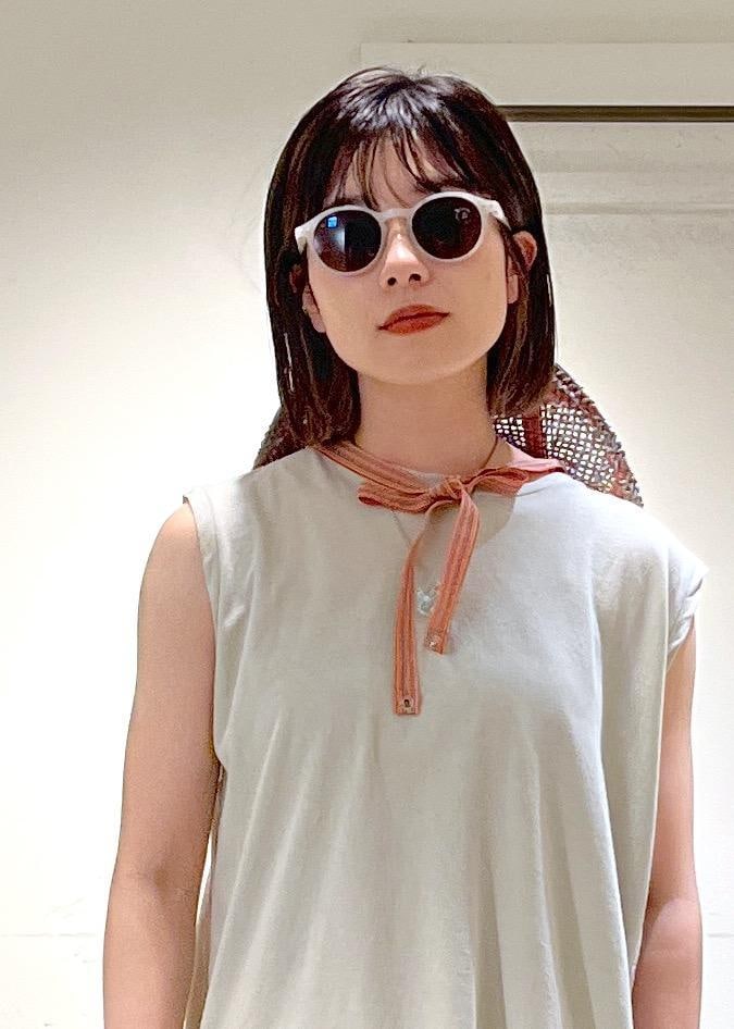 「GREYCHORD、SOFIE、グレー、HANNA、KEEN、SAN JUAN SANDAL 2、サンダル、La Maison de Lyllis、FONTANA、ハット、IZIPIZI、サングラス、ノースリーブ、スカート、ブラック」｜「KEENの【KEEN（キーン）】SAN JUAN SANDAL 2（サンダル、ブラック系）」を使った、michiruさん（レディース・156cm）の春コーディネートの10枚目の写真